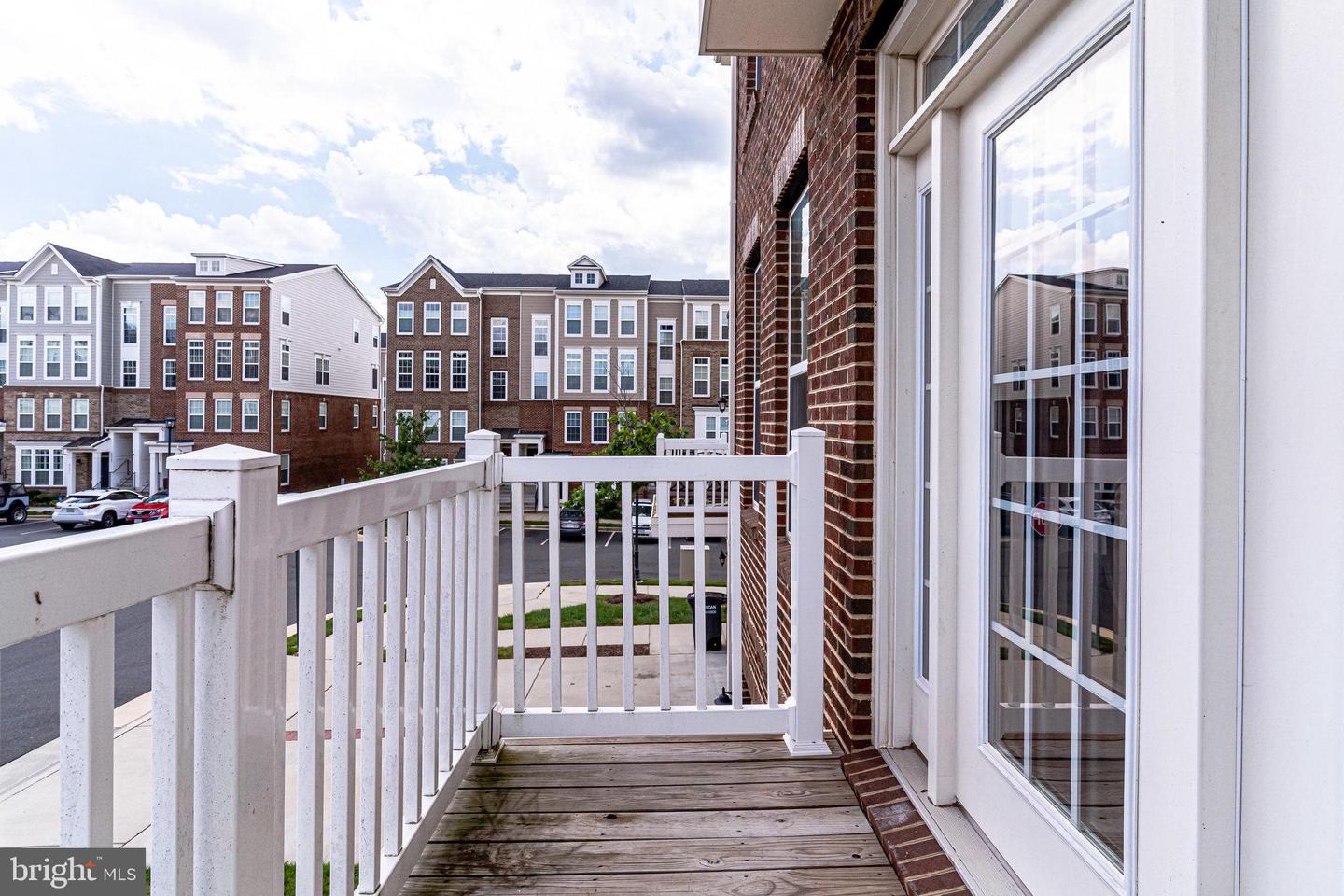 25225 SPLIT CREEK TERRACE Unit: 8B5