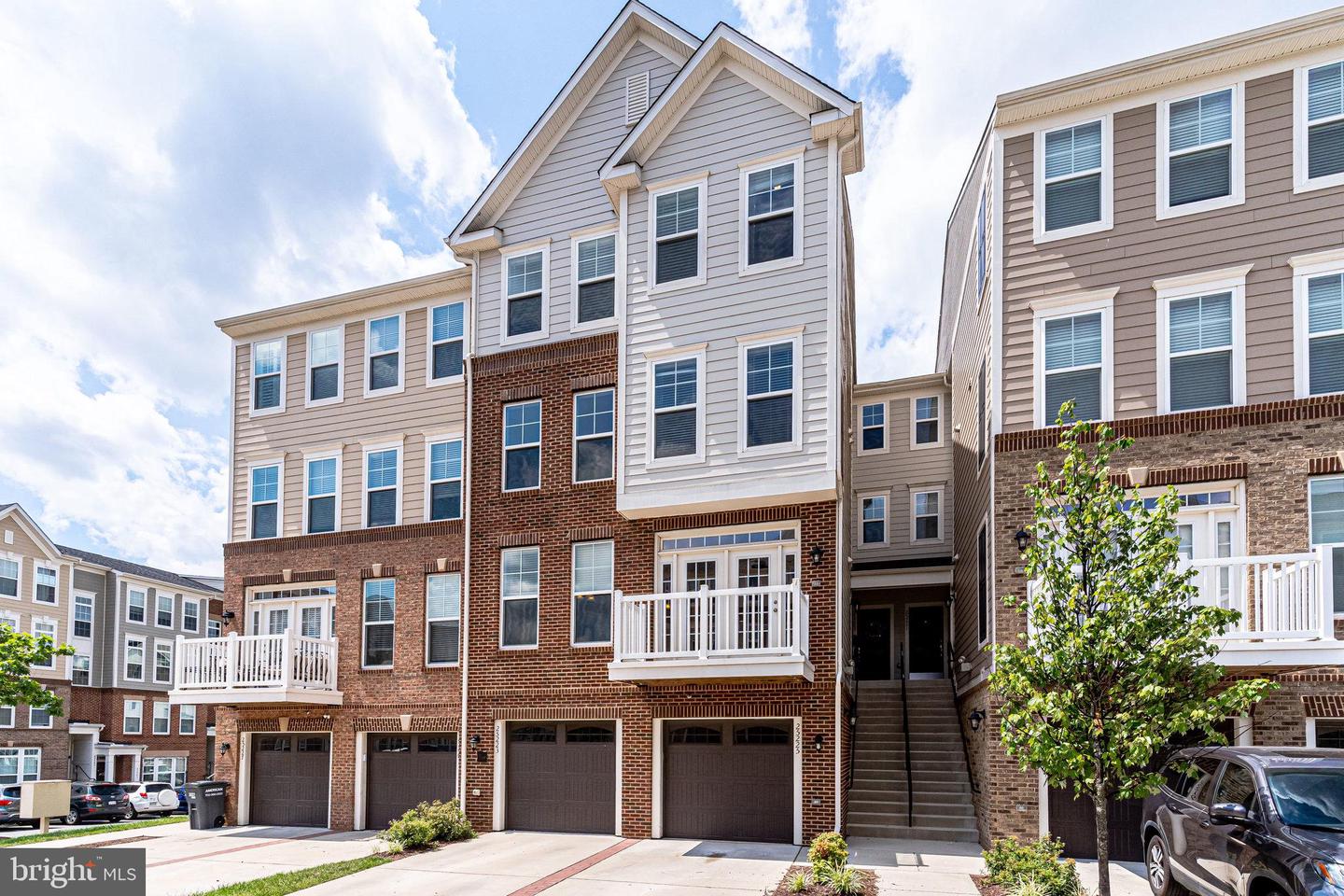 25225 SPLIT CREEK TERRACE Unit: 8B5