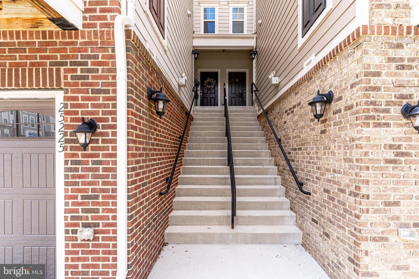 25225 SPLIT CREEK TERRACE Unit: 8B5