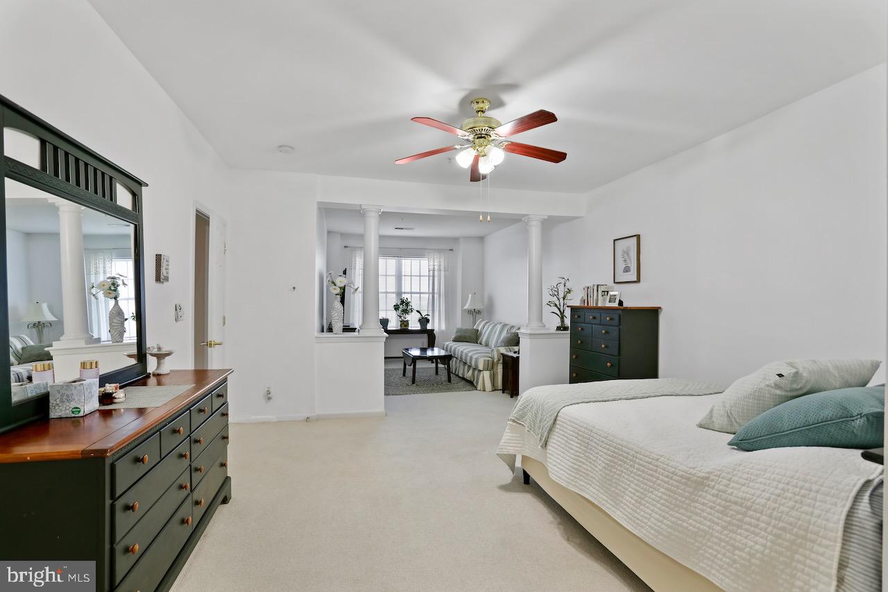 20751 ROYAL PALACE SQUARE Unit: 425