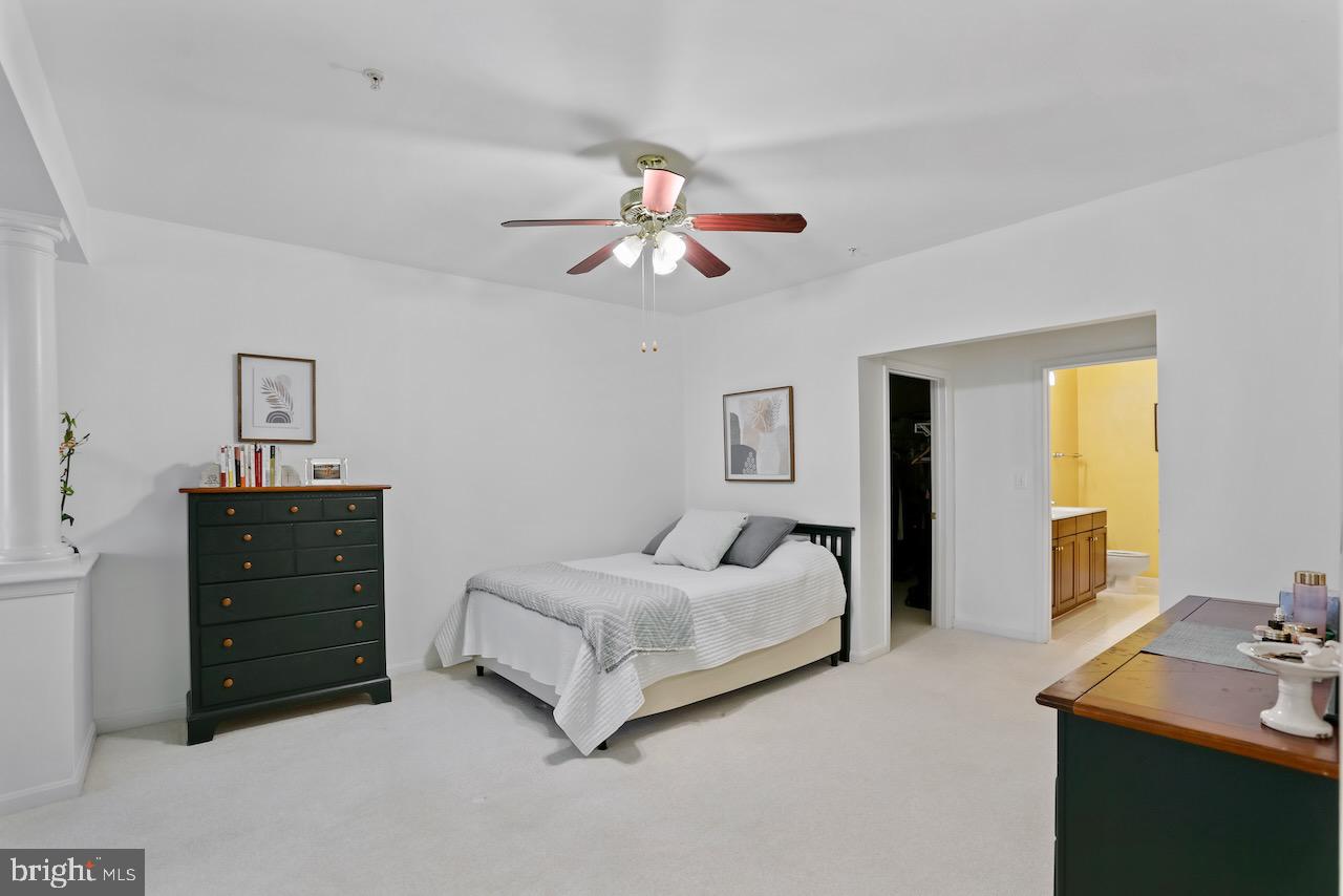 20751 ROYAL PALACE SQUARE Unit: 425