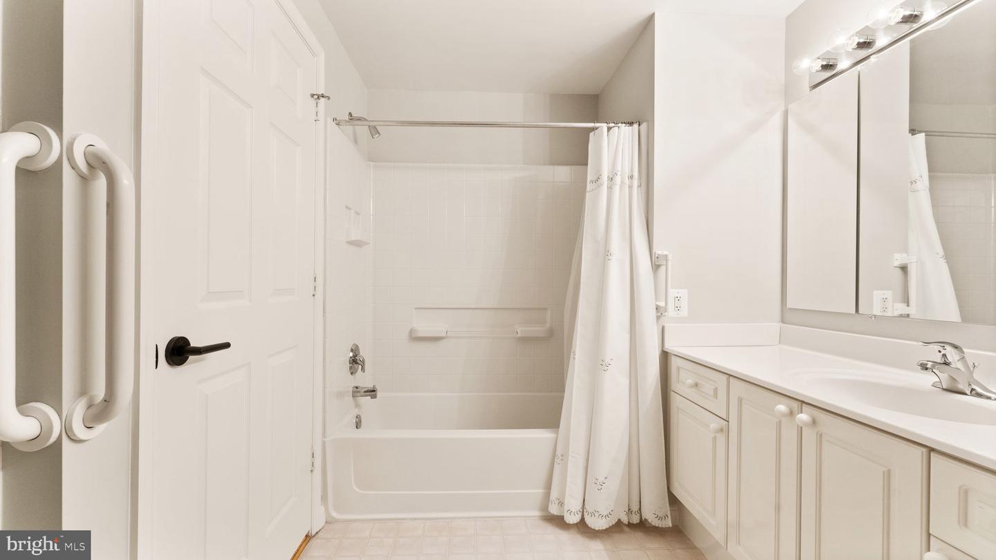 19355 CYPRESS RIDGE TERRACE Unit: 1001