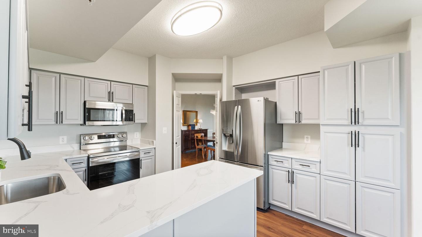 19355 CYPRESS RIDGE TERRACE Unit: 1001