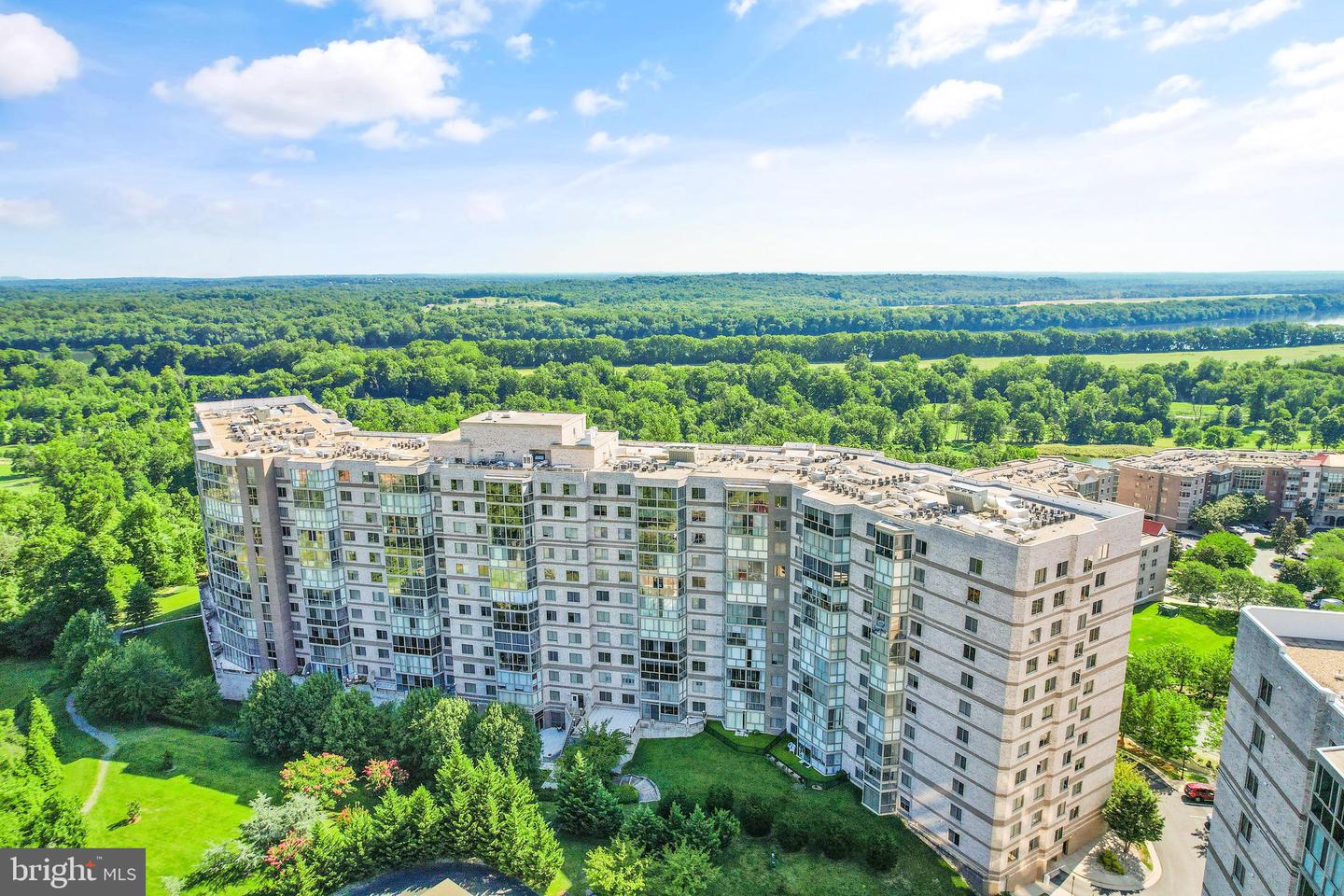 19355 CYPRESS RIDGE TERRACE Unit: 1001