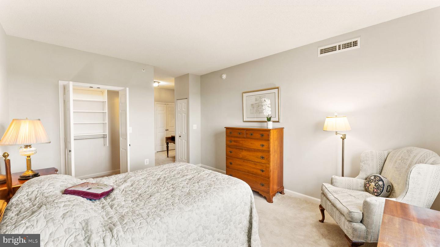 19355 CYPRESS RIDGE TERRACE Unit: 1001