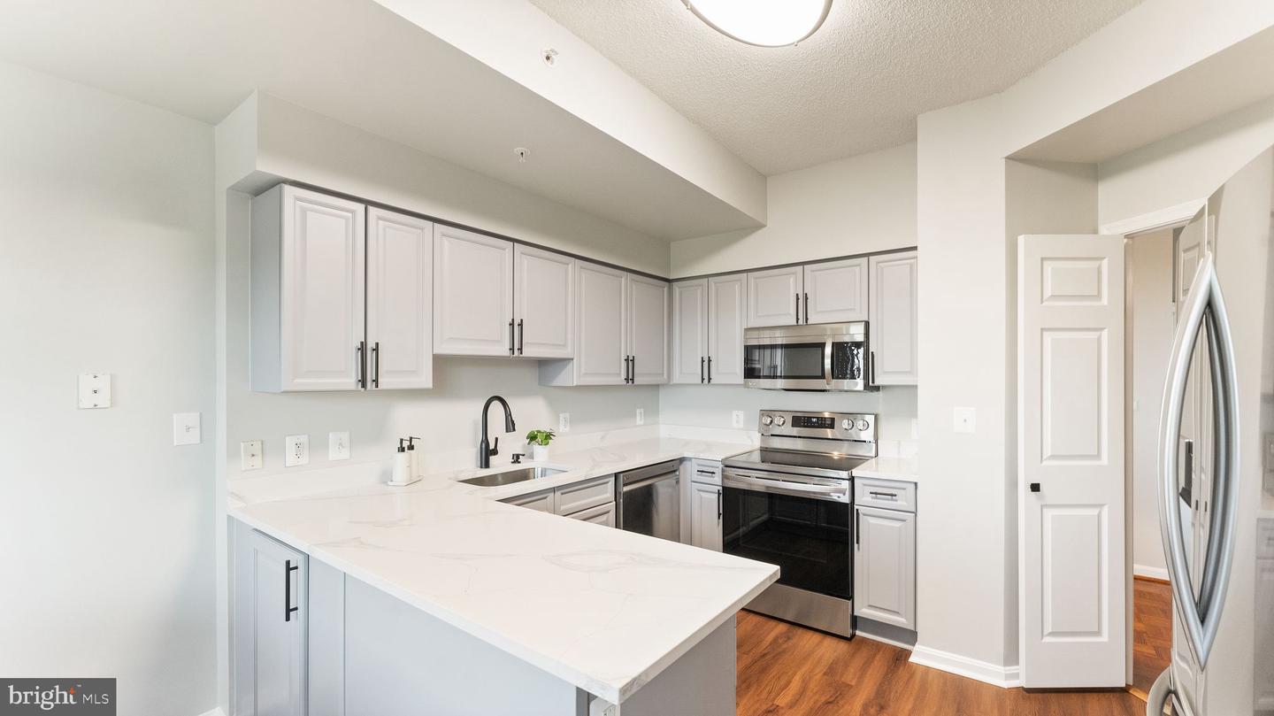 19355 CYPRESS RIDGE TERRACE Unit: 1001