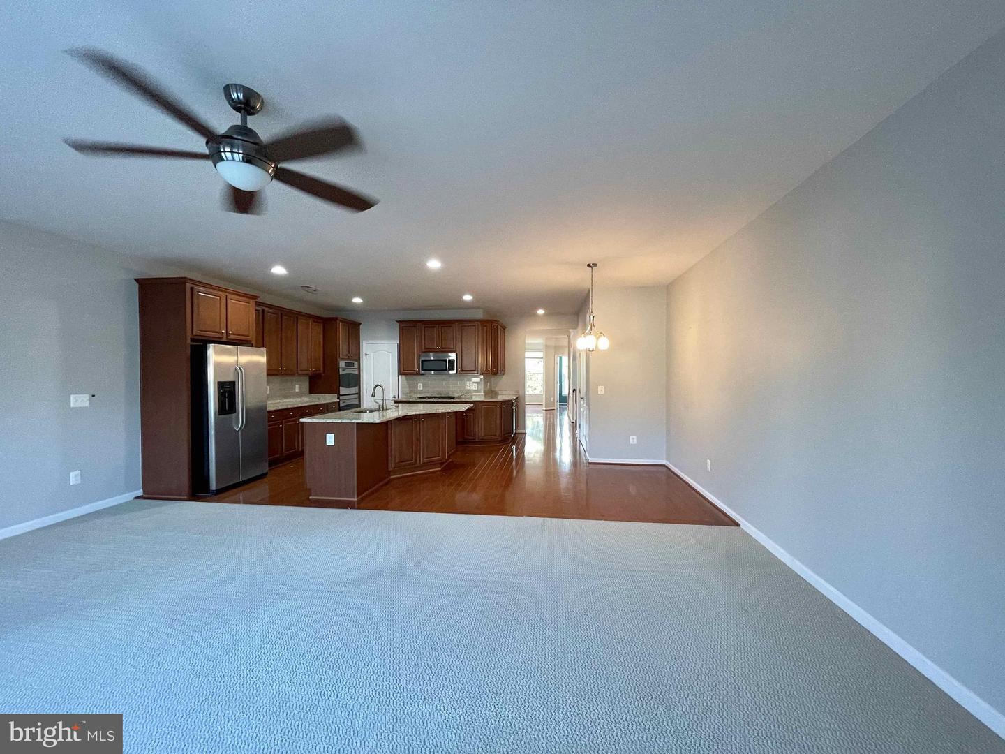 43694 CHICACOAN CREEK SQUARE