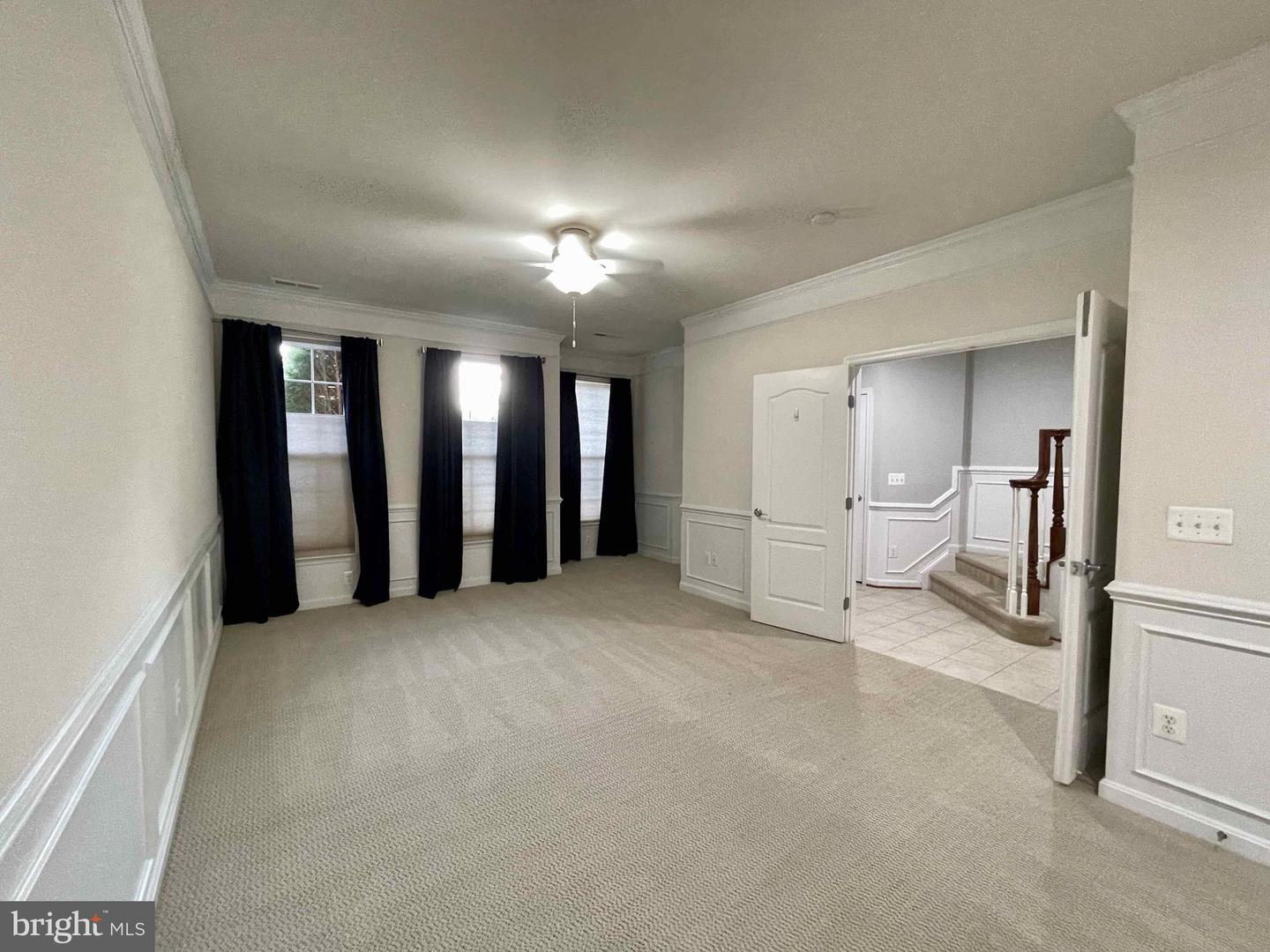 43694 CHICACOAN CREEK SQUARE
