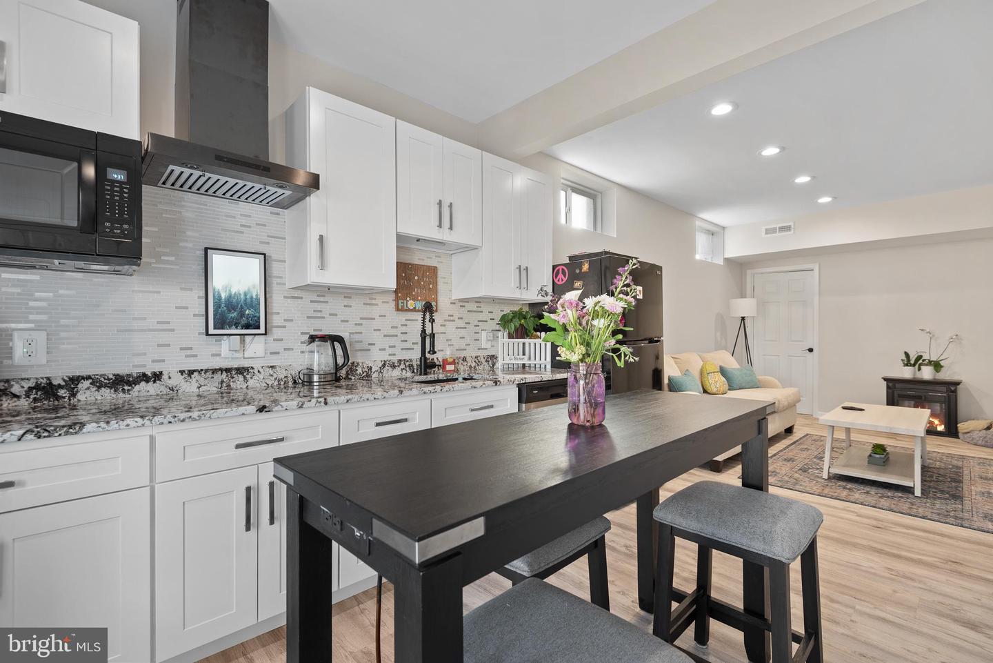 24948 FALLING BROOK CIRCLE