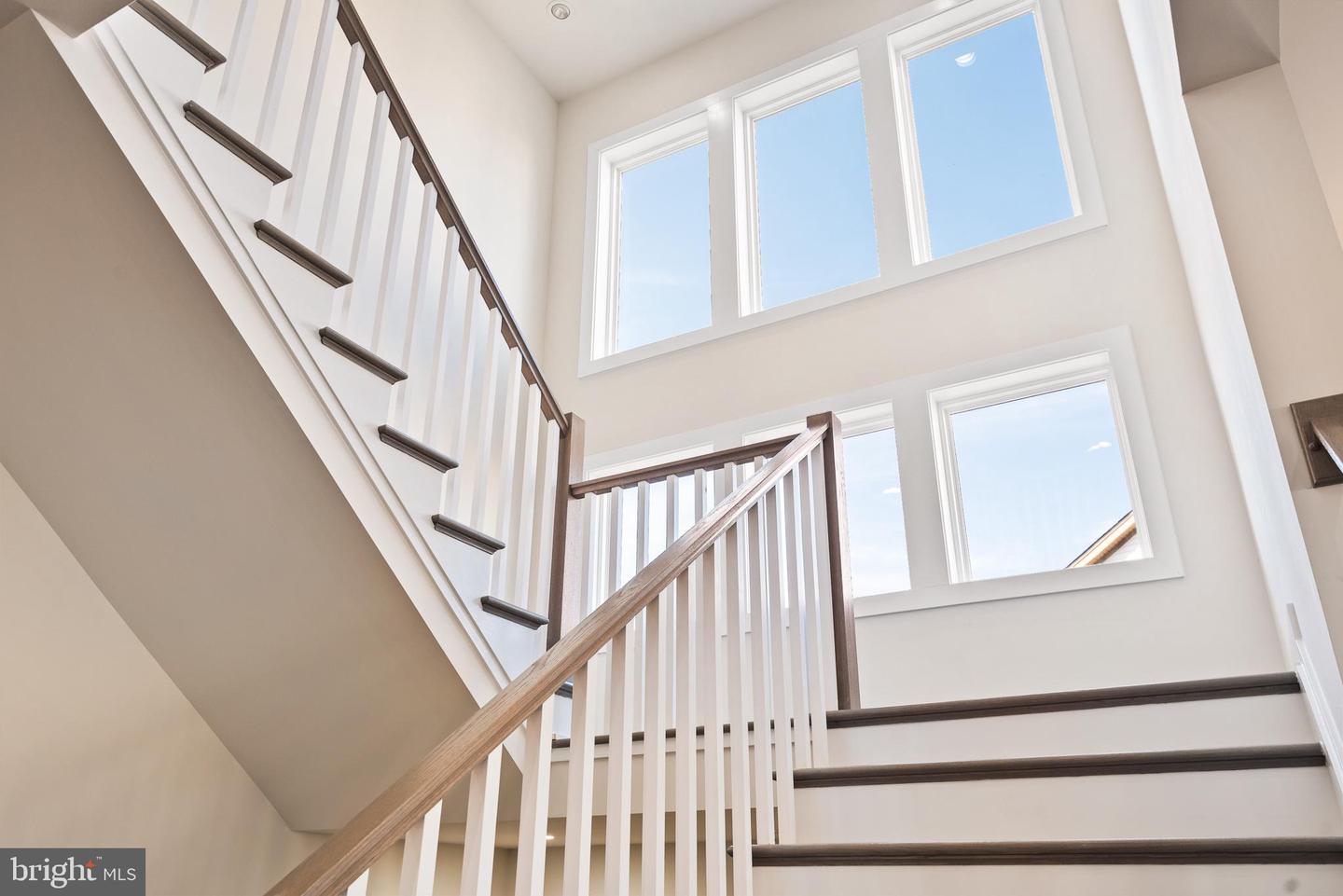 24948 FALLING BROOK CIRCLE