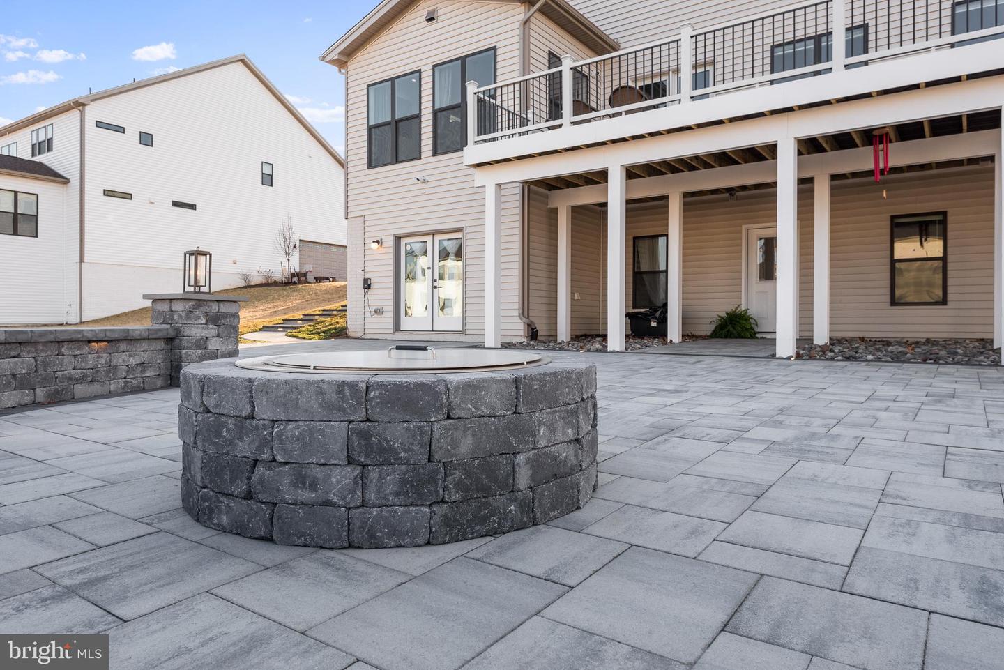 24948 FALLING BROOK CIRCLE