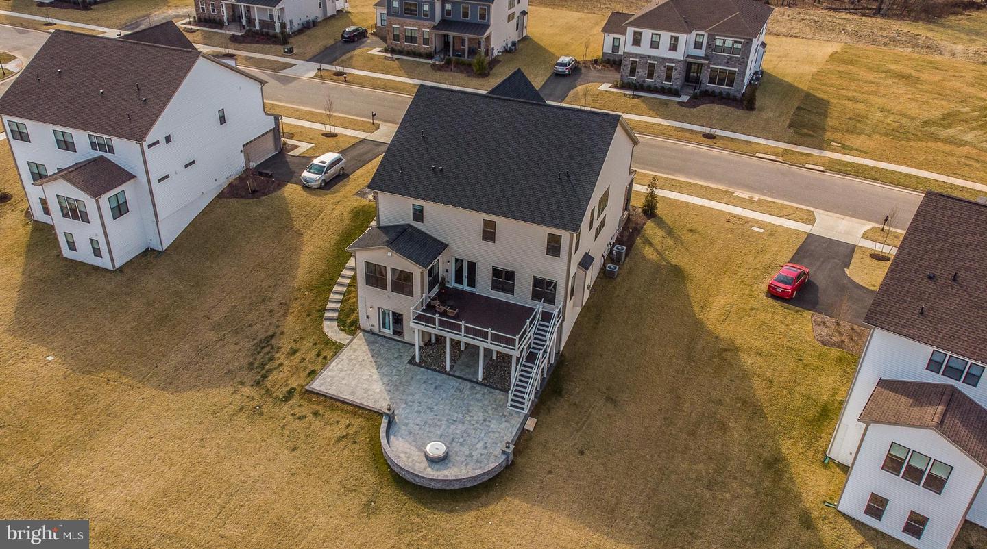 24948 FALLING BROOK CIRCLE
