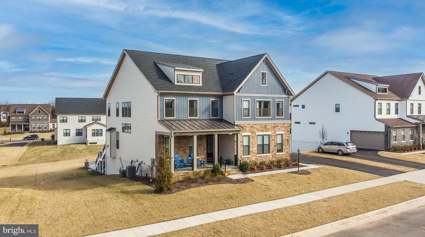 24948 FALLING BROOK CIRCLE