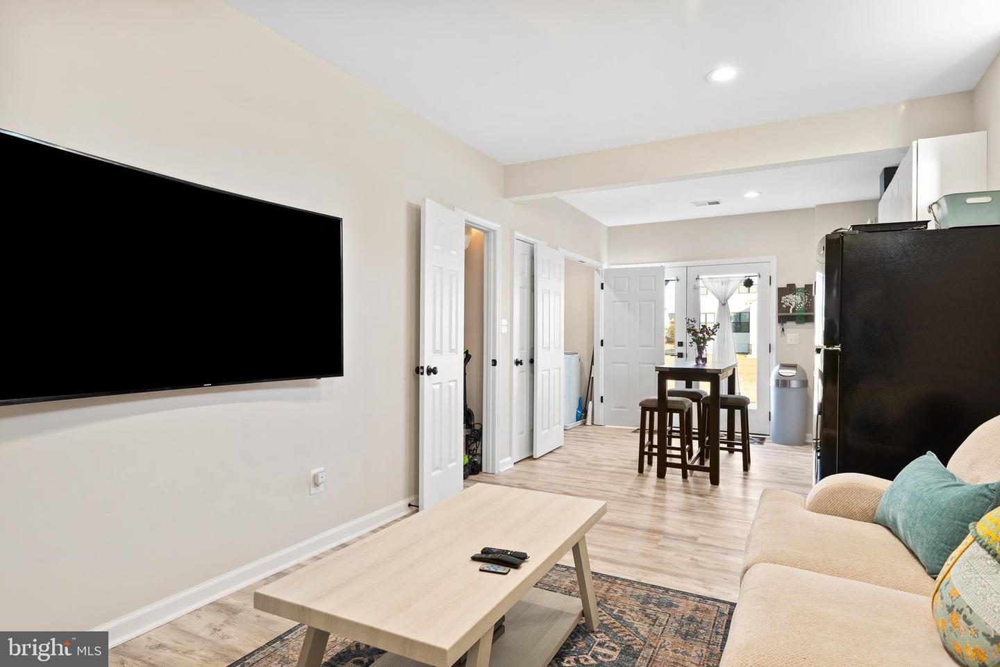 24948 FALLING BROOK CIRCLE