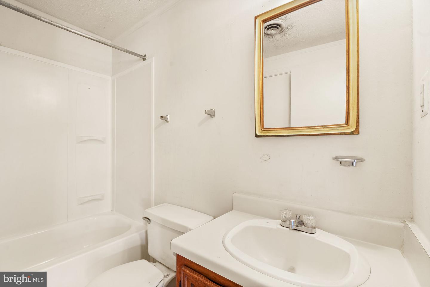 66 PLAZA STREET NE Unit: 126