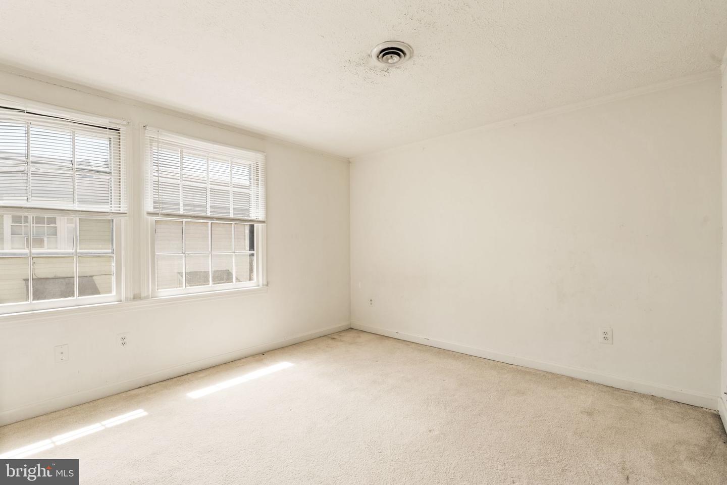 66 PLAZA STREET NE Unit: 126