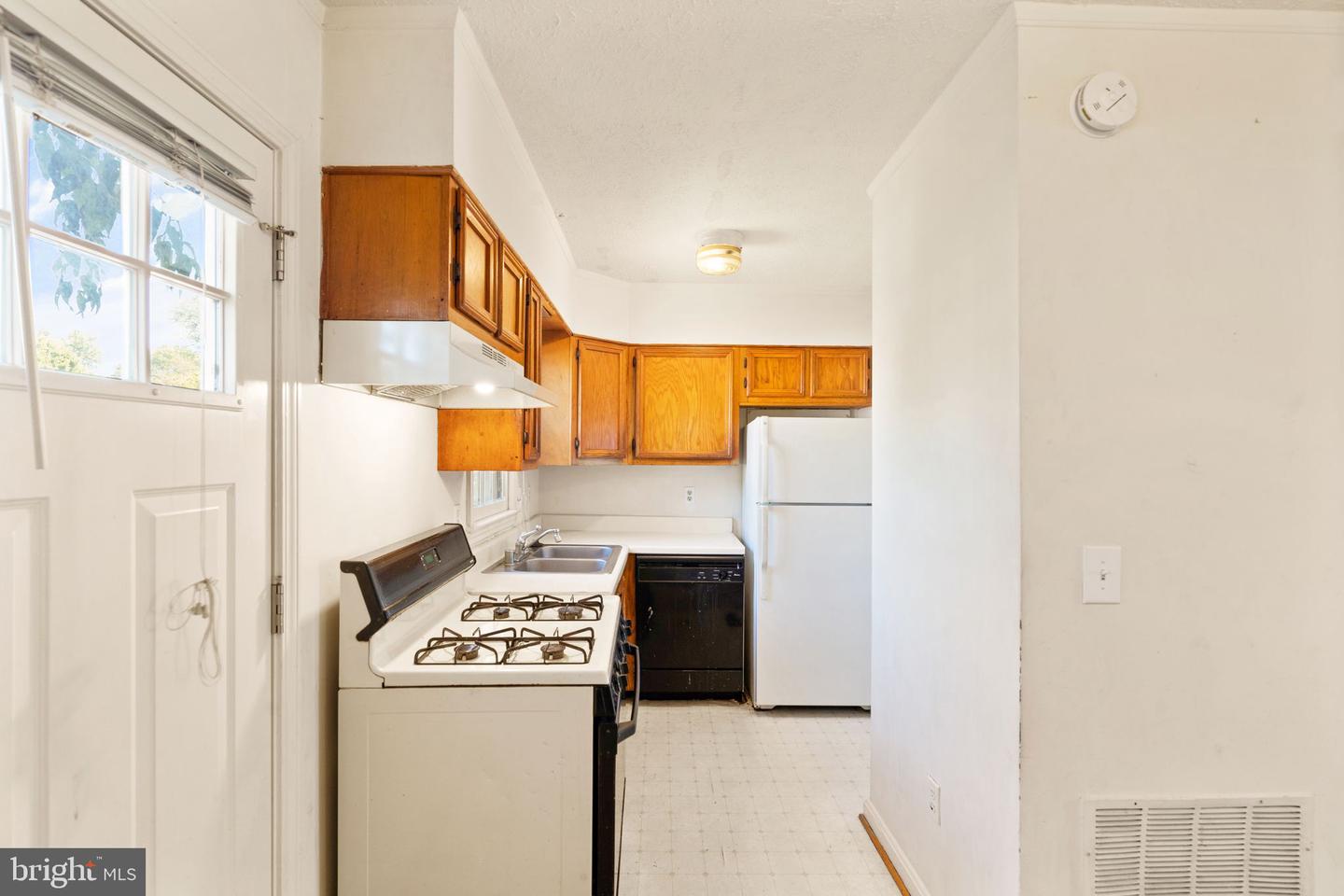 66 PLAZA STREET NE Unit: 126