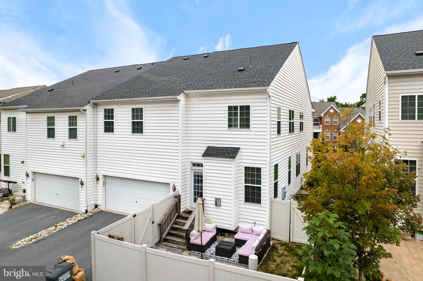 25202 CRESTED WHEAT DRIVE
