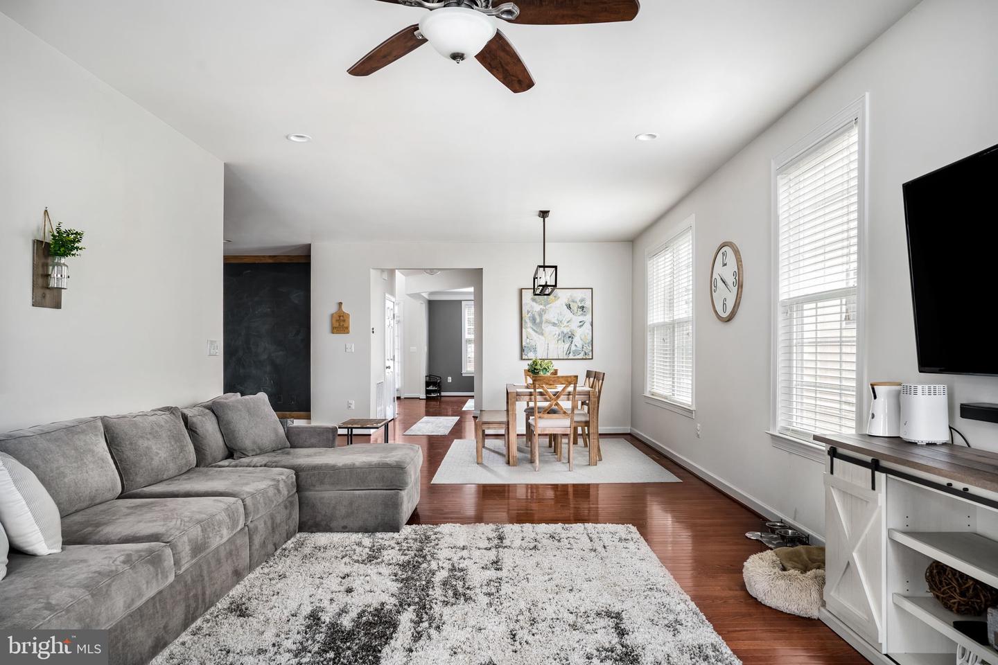 25202 CRESTED WHEAT DRIVE