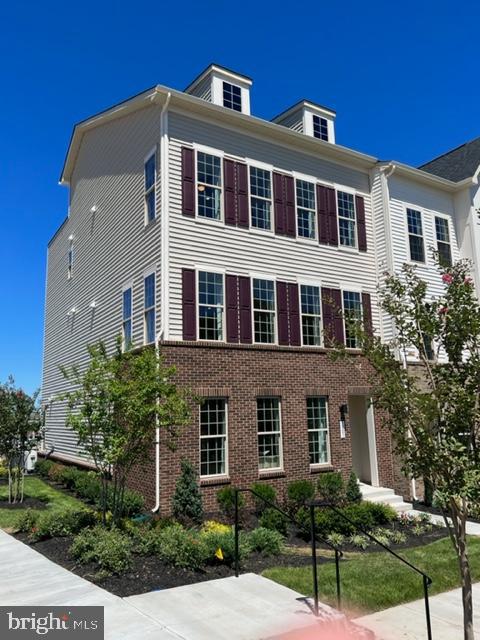 1615 FIELD SPARROW TERRACE NE