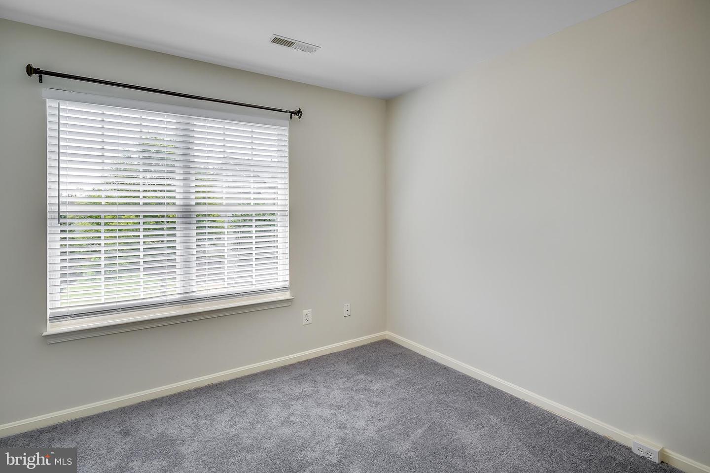 124 GOLDSWORTH TERRACE SW