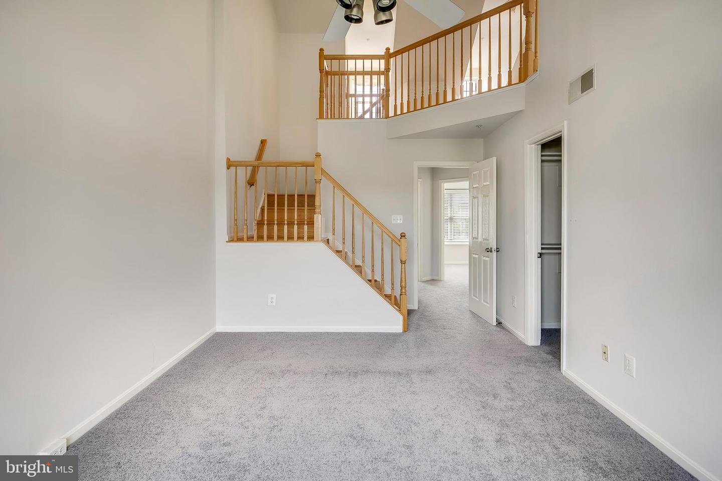 124 GOLDSWORTH TERRACE SW