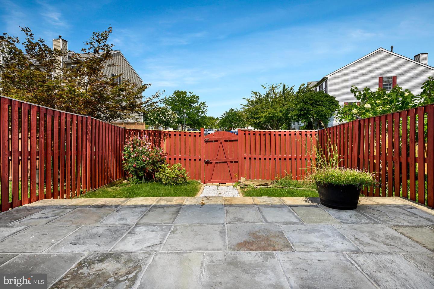 124 GOLDSWORTH TERRACE SW
