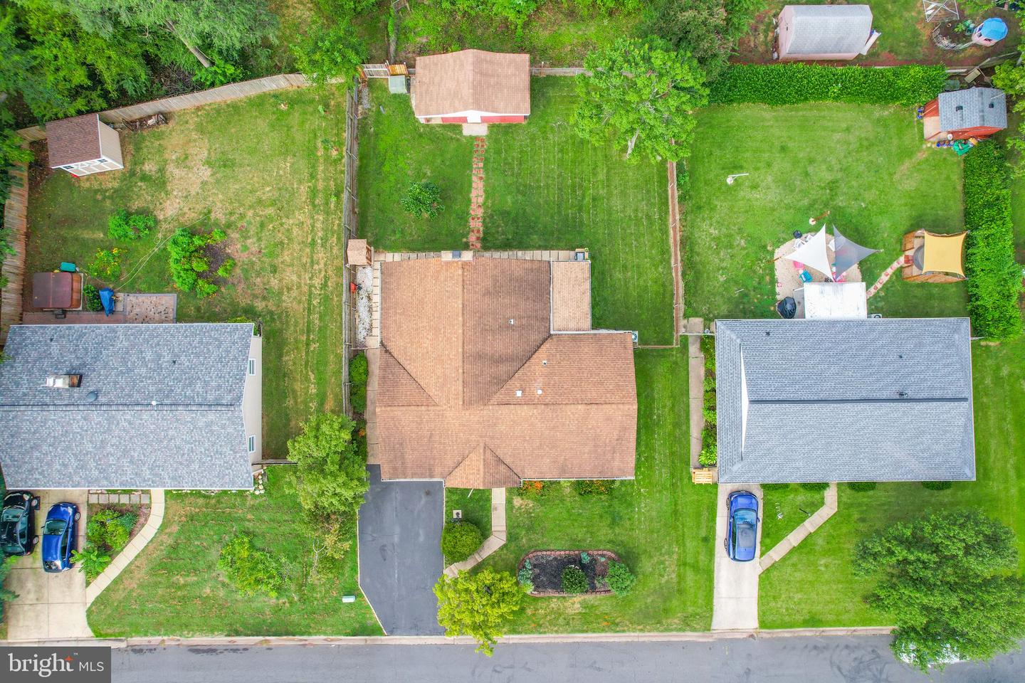 805 W NETTLE TREE ROAD