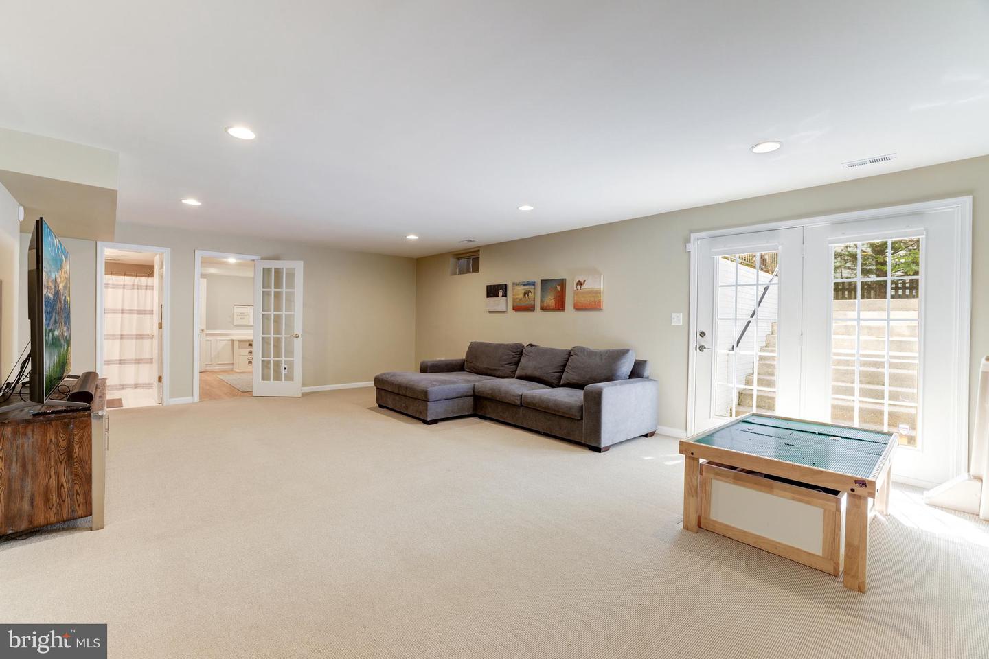 42885 RIDGEWAY DRIVE