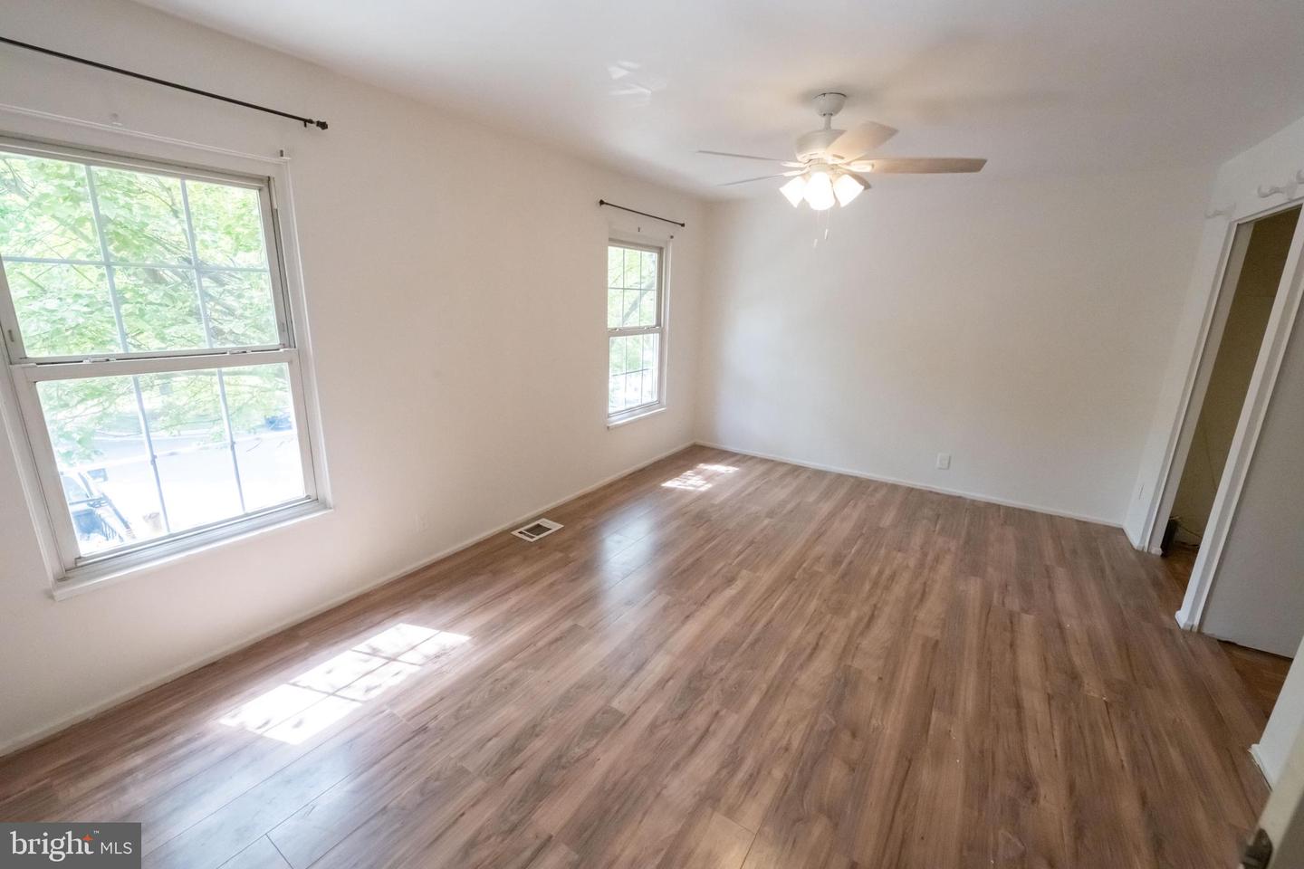 312 E CORNELL DRIVE E Unit: 167