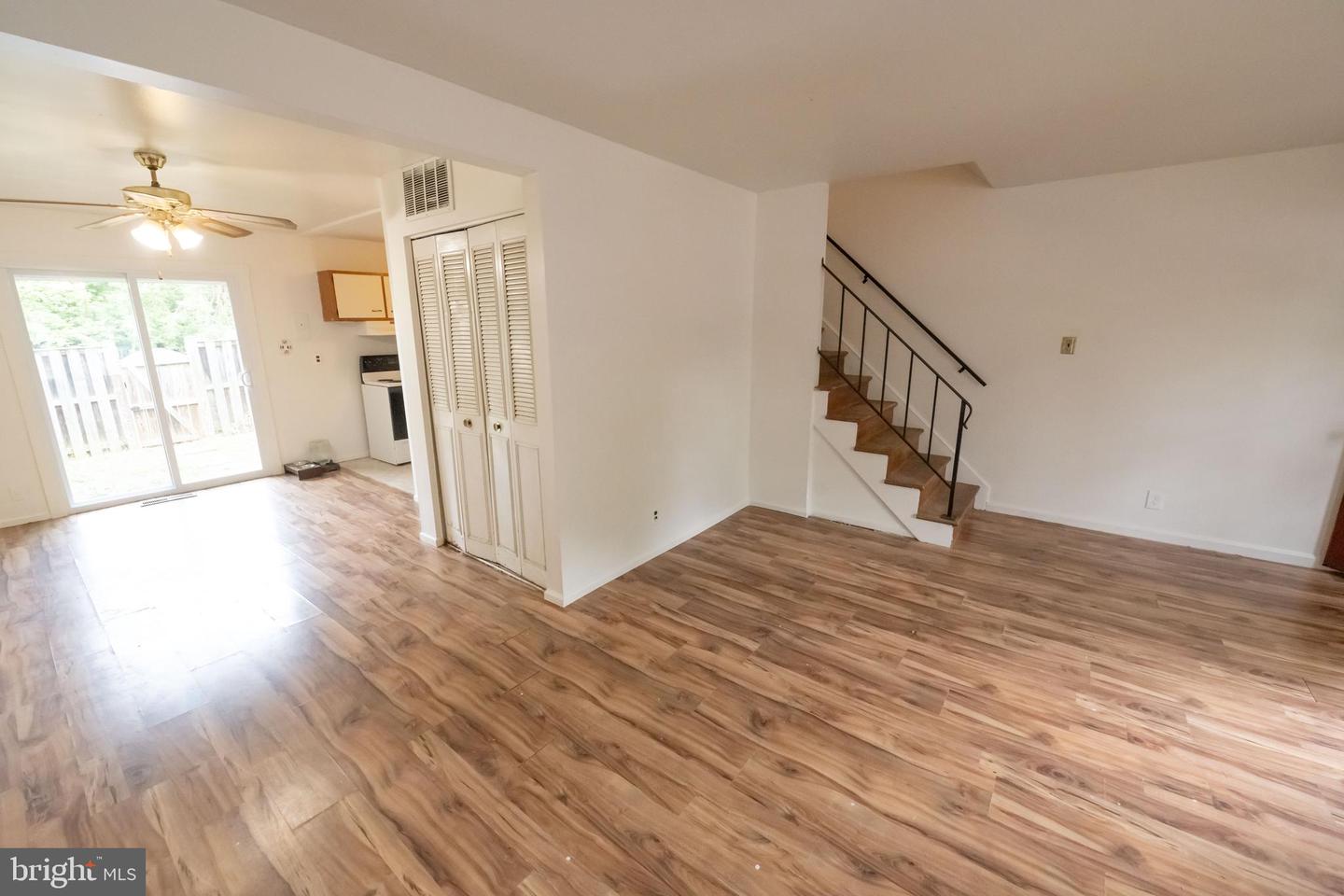 312 E CORNELL DRIVE E Unit: 167