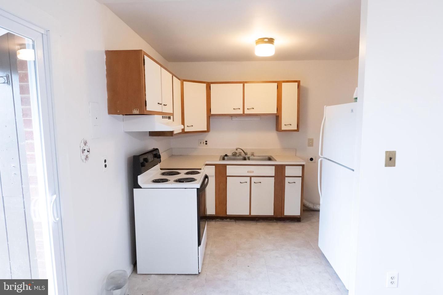 312 E CORNELL DRIVE E Unit: 167