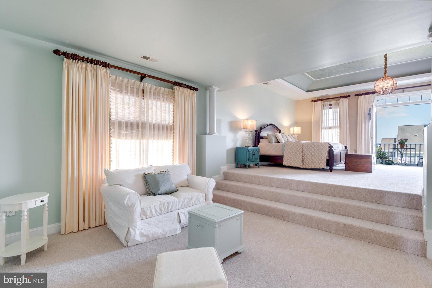 22814 ARBOR VIEW DRIVE