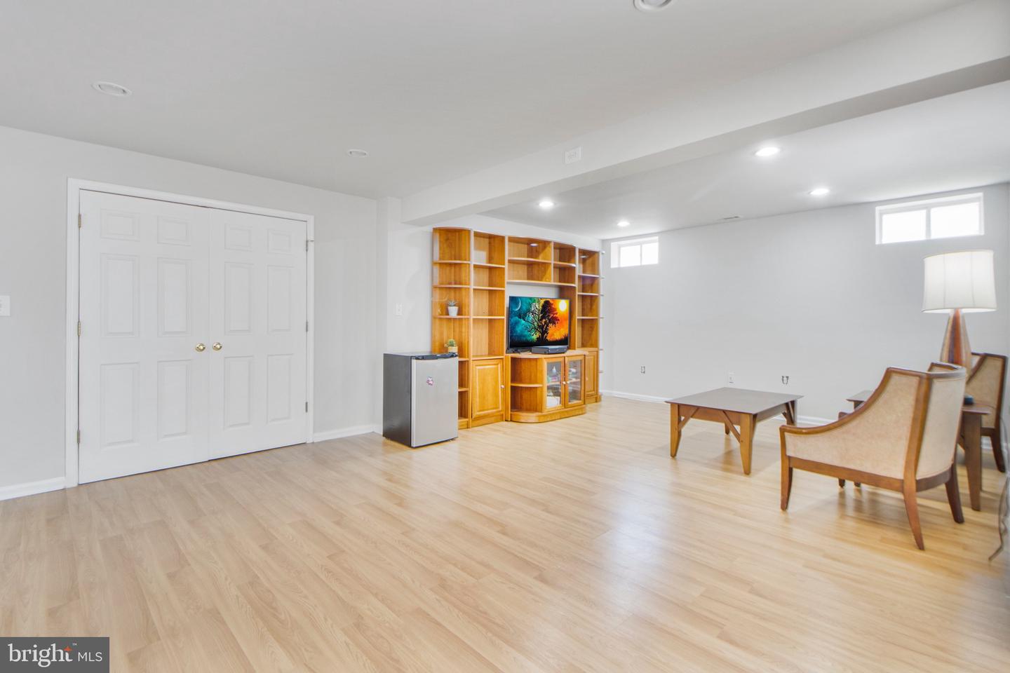 115 RICHARD DRIVE SE