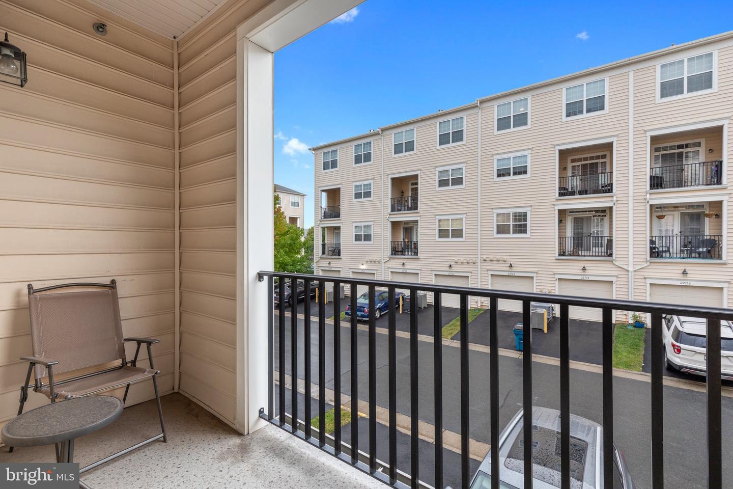 22719 BEACON CREST TERRACE