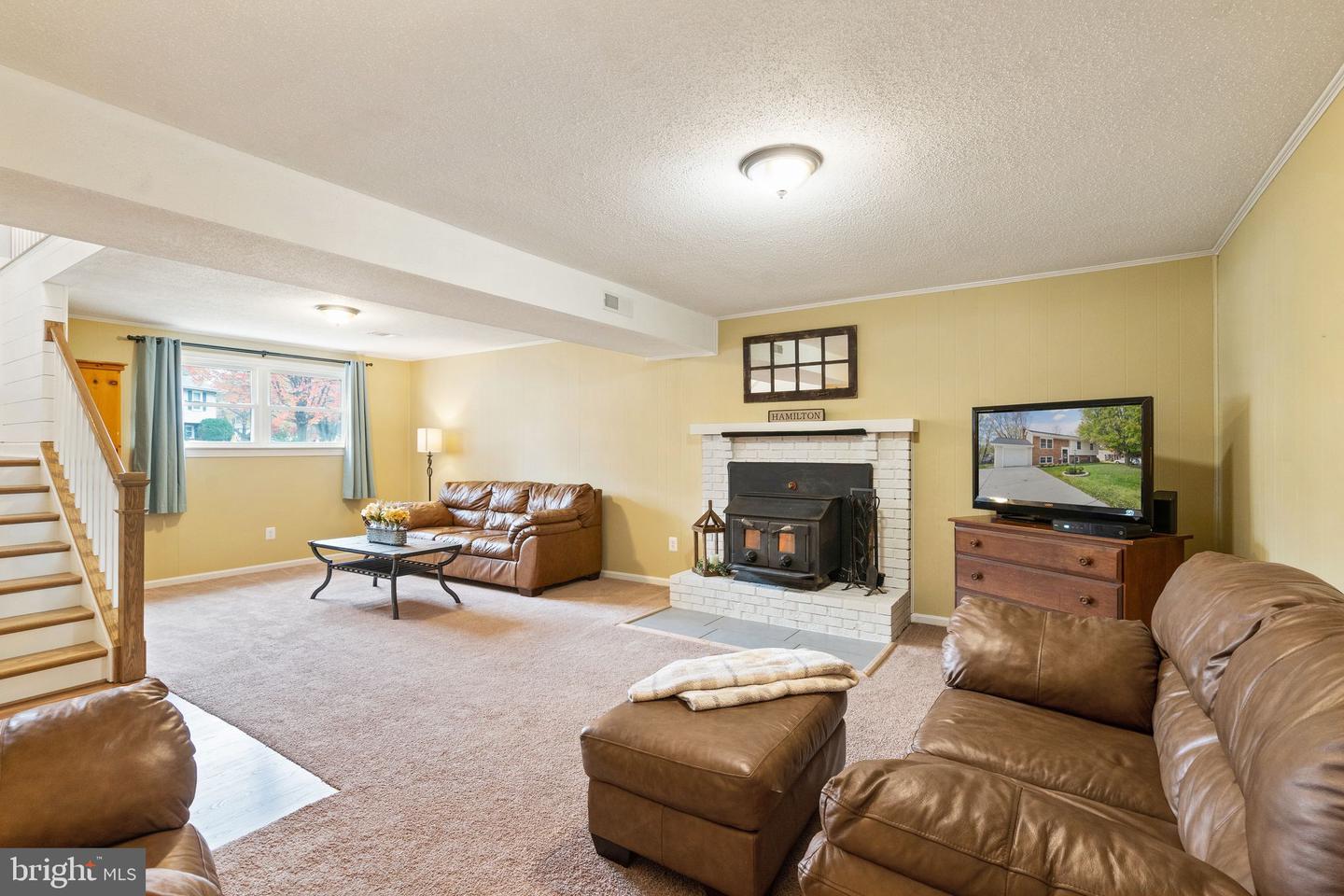 312 ORCHARD CIRCLE