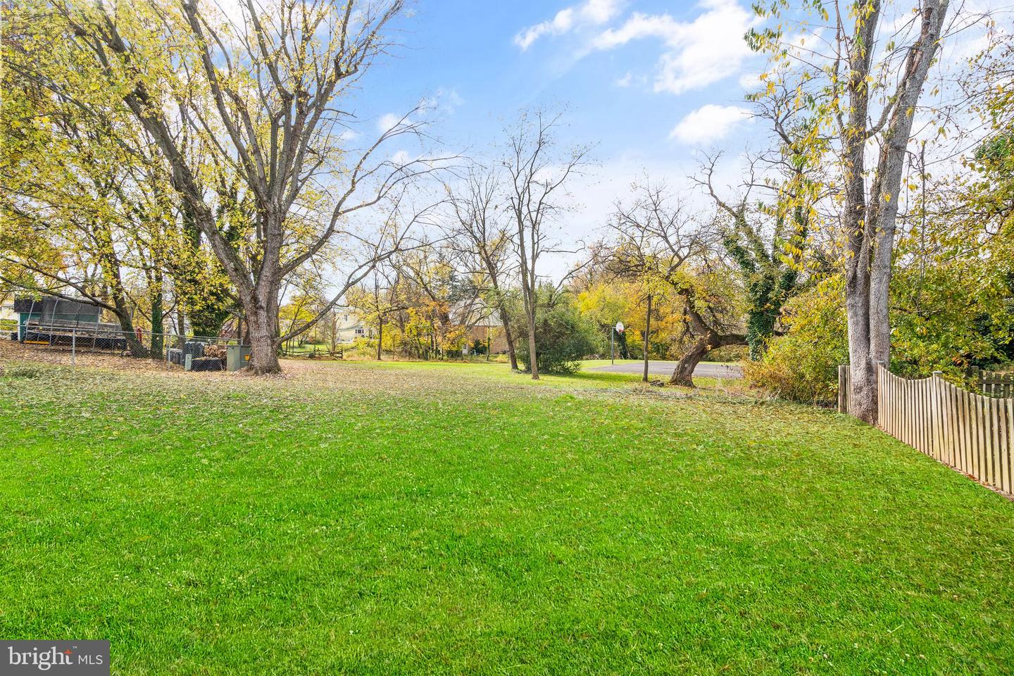 312 ORCHARD CIRCLE