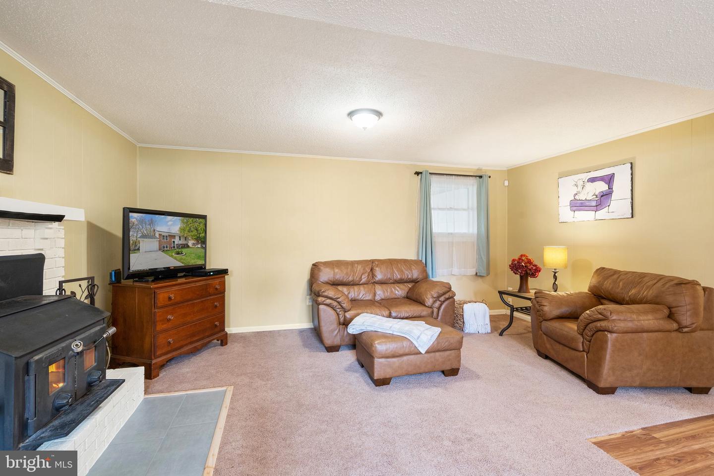 312 ORCHARD CIRCLE