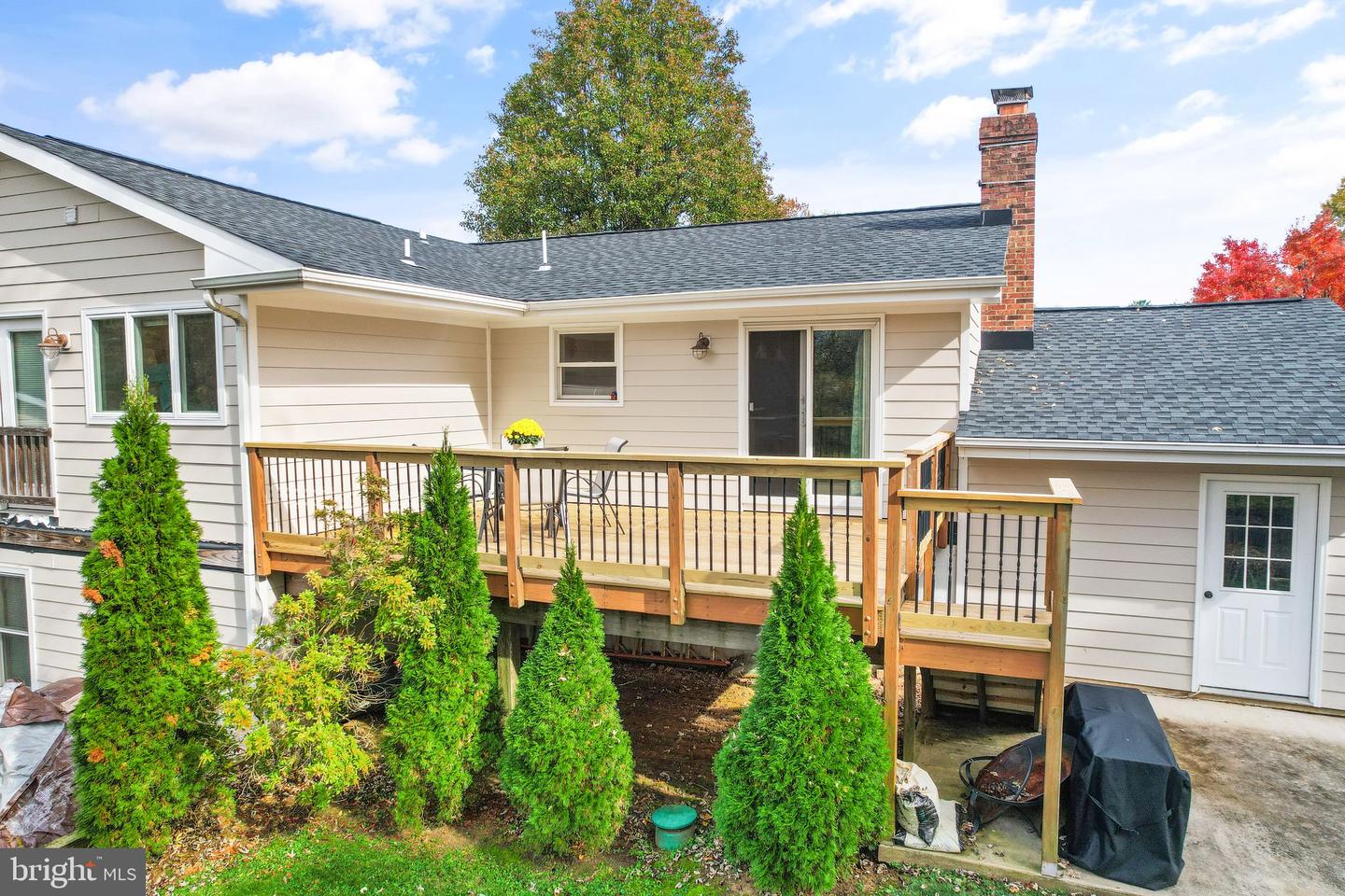 312 ORCHARD CIRCLE