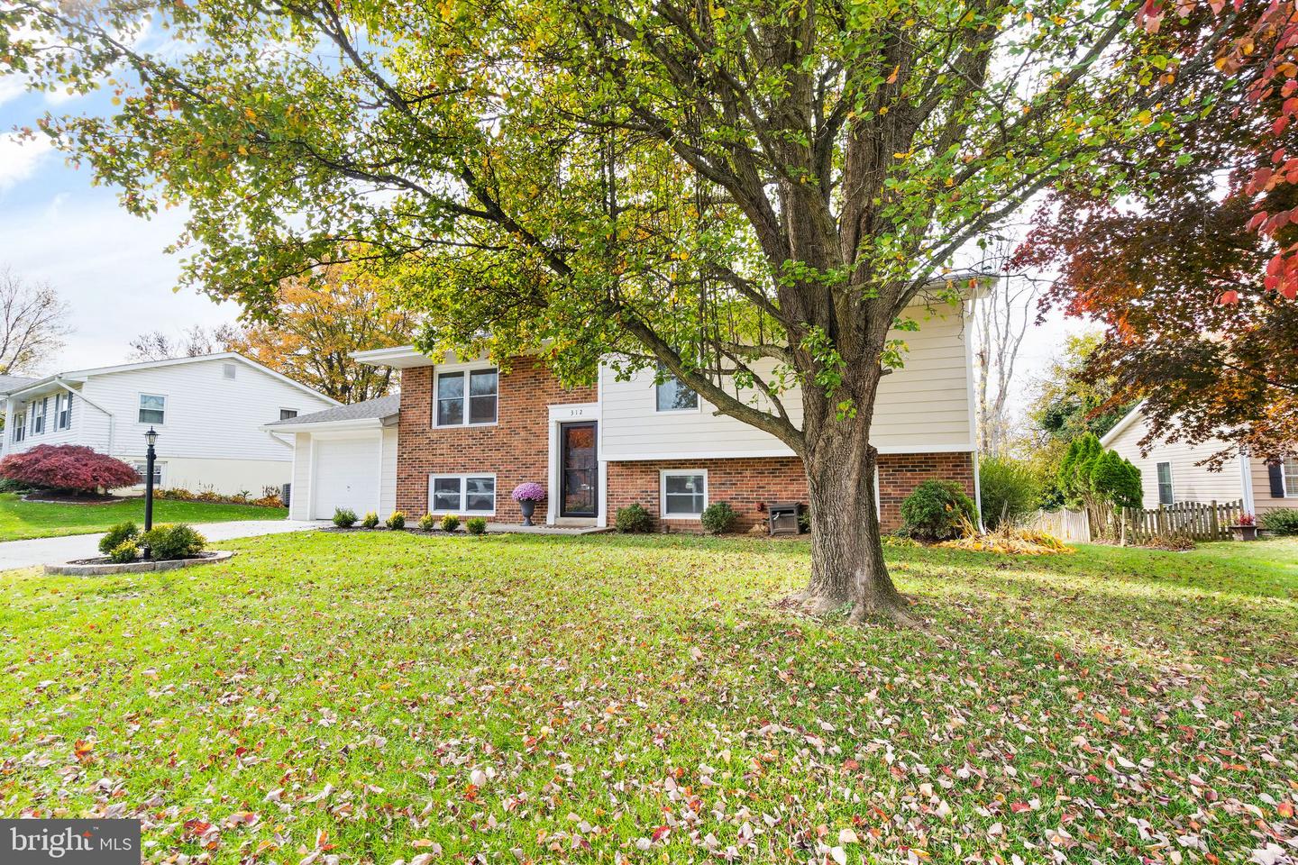 312 ORCHARD CIRCLE