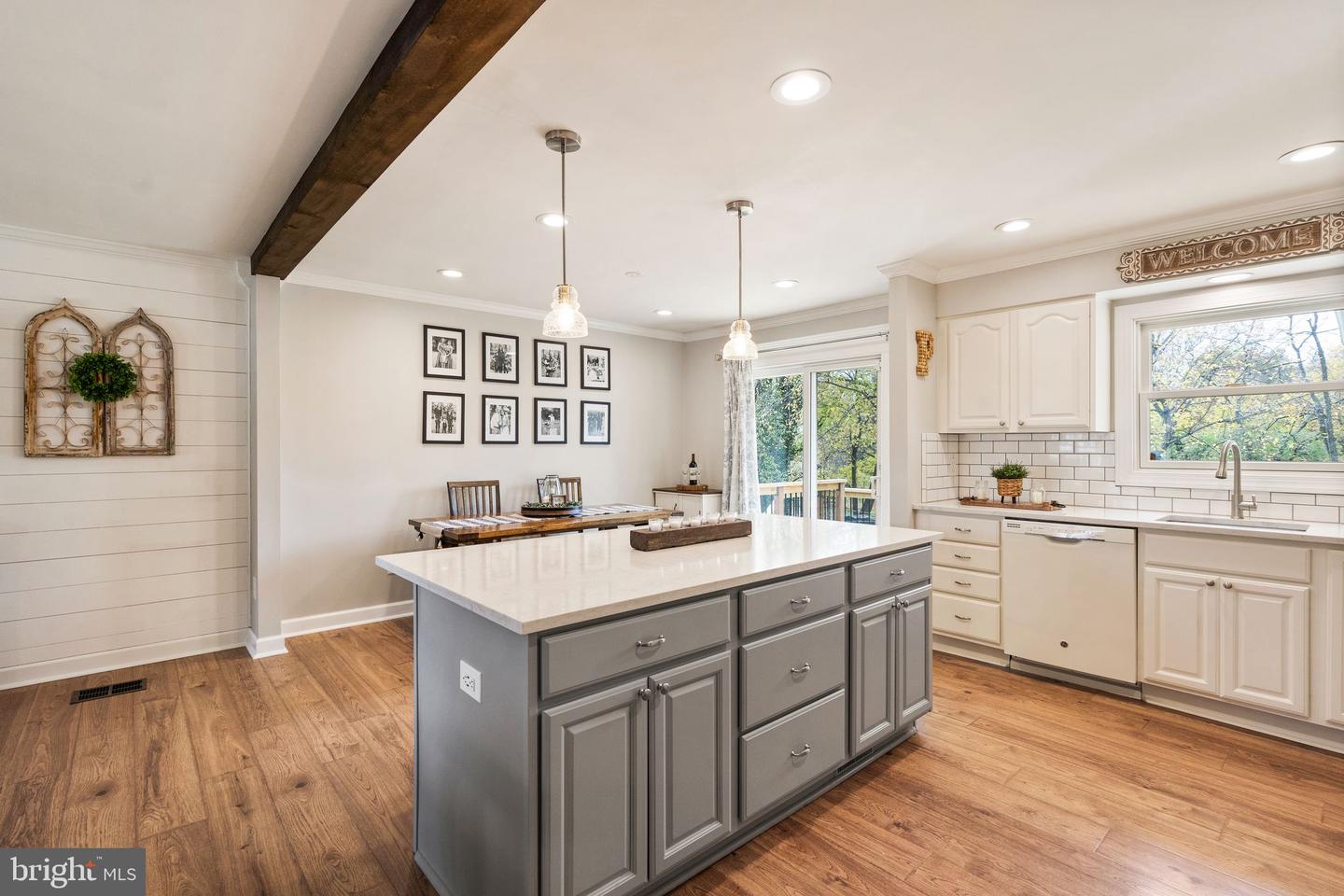 312 ORCHARD CIRCLE