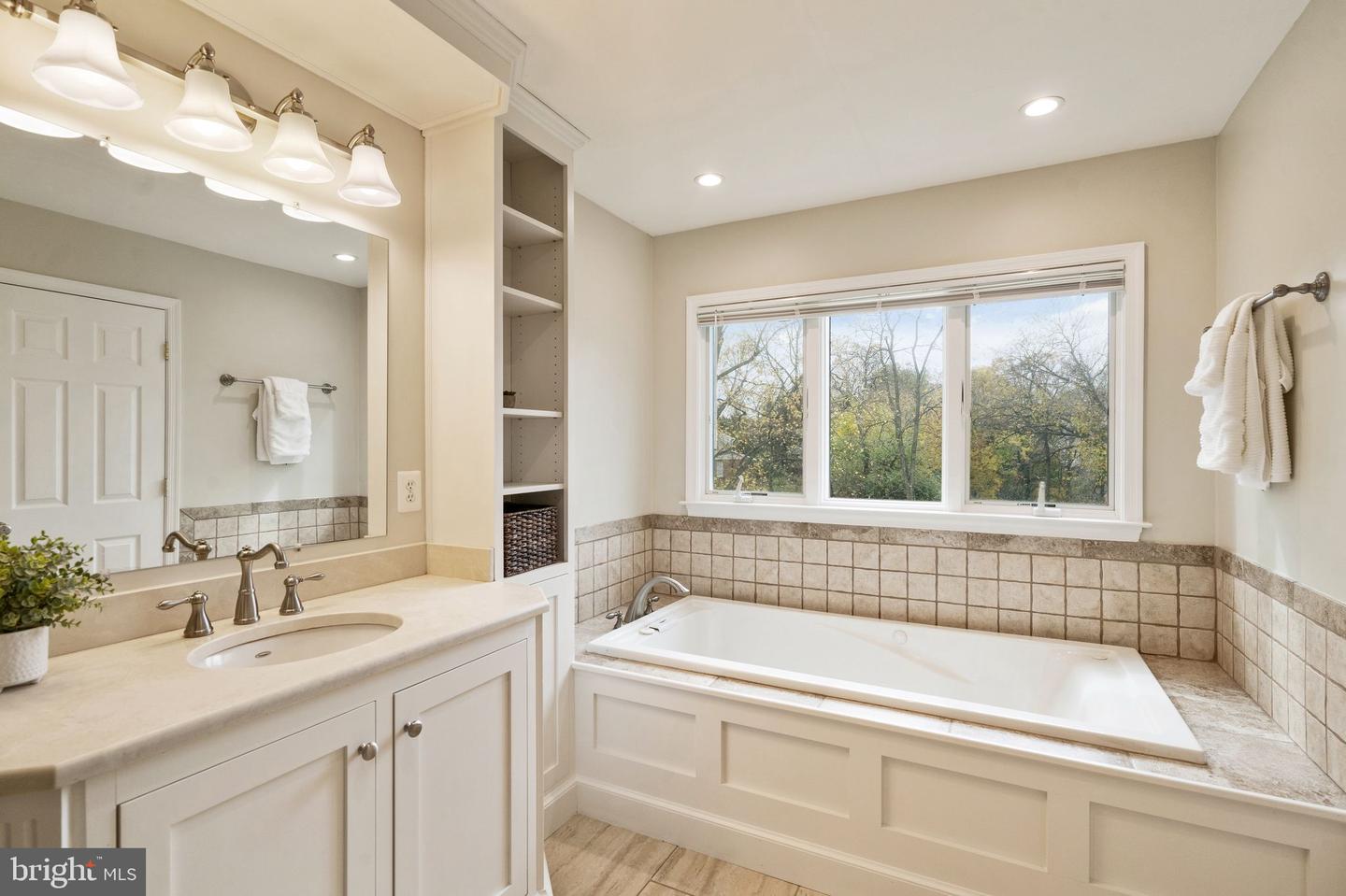 312 ORCHARD CIRCLE