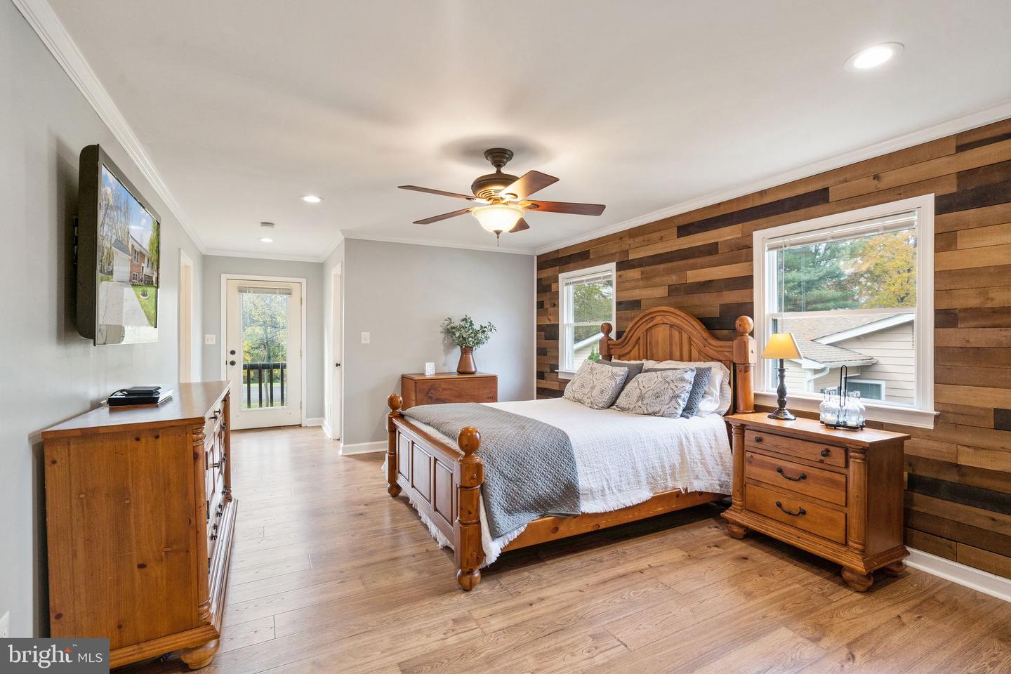 312 ORCHARD CIRCLE