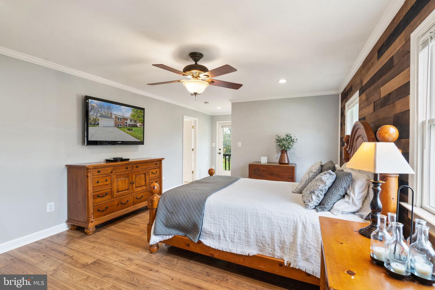 312 ORCHARD CIRCLE