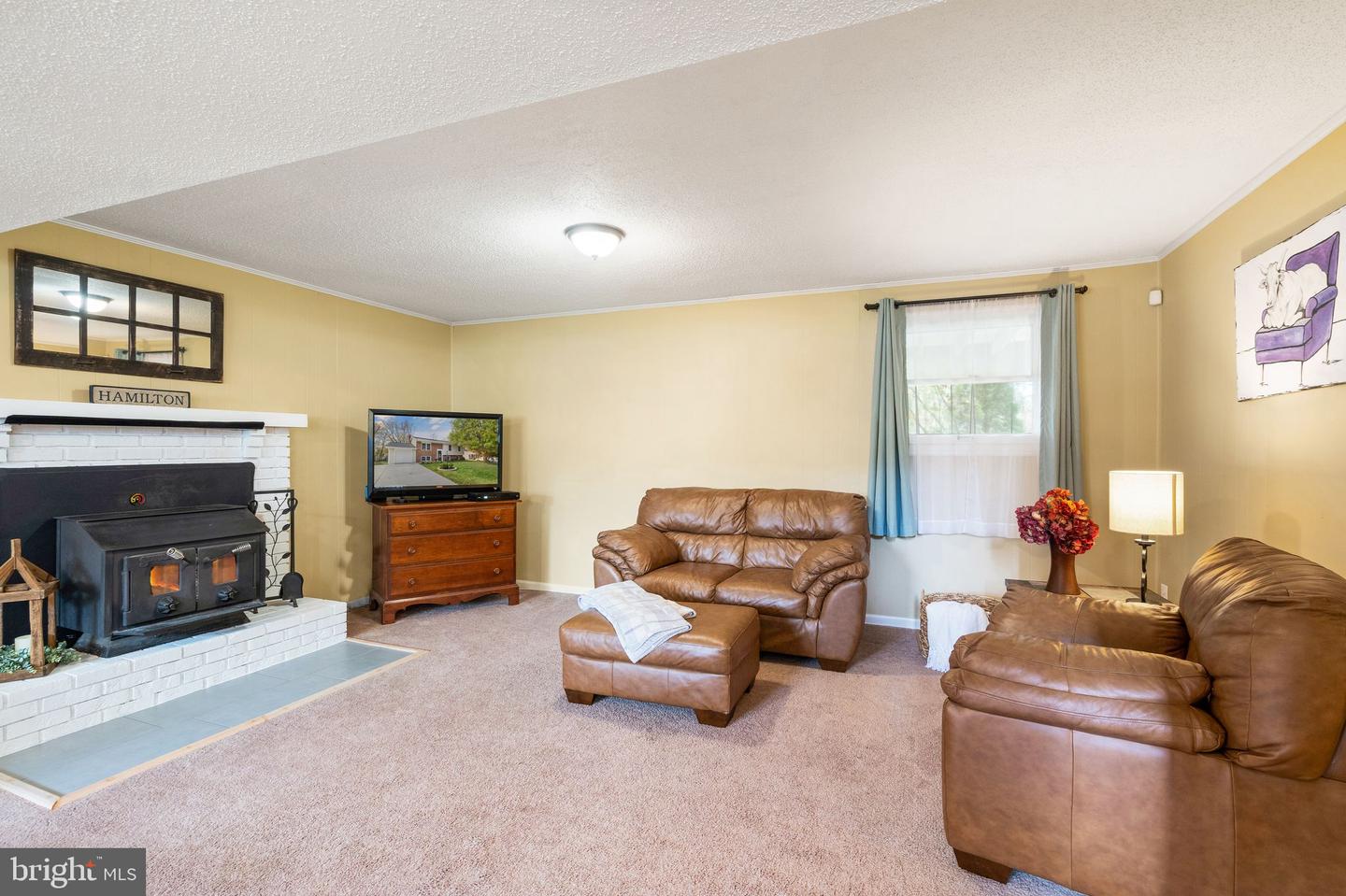 312 ORCHARD CIRCLE