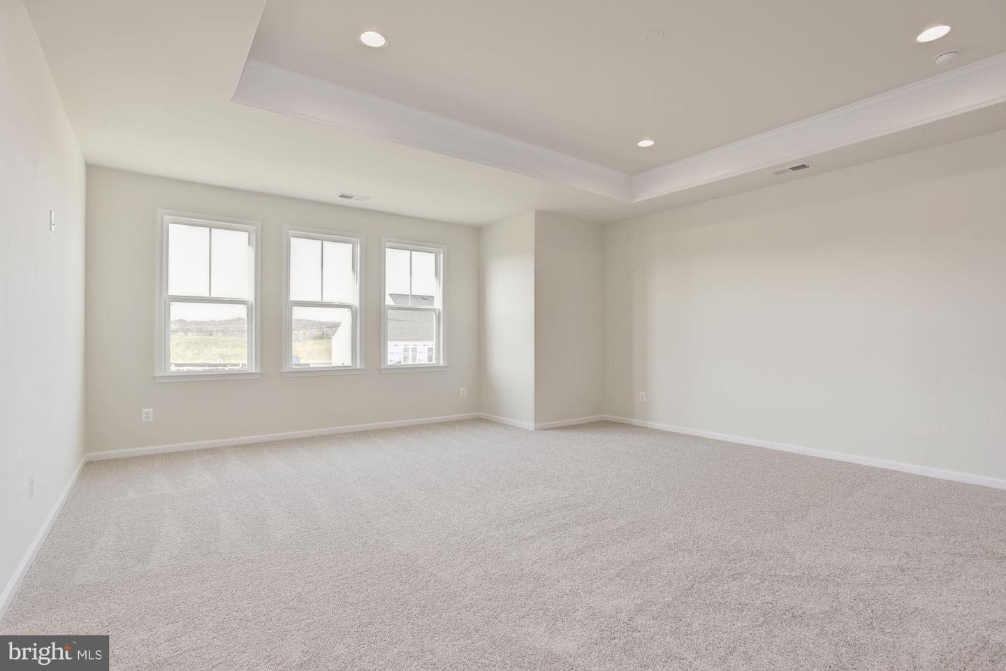 100 STOIC STREET SE