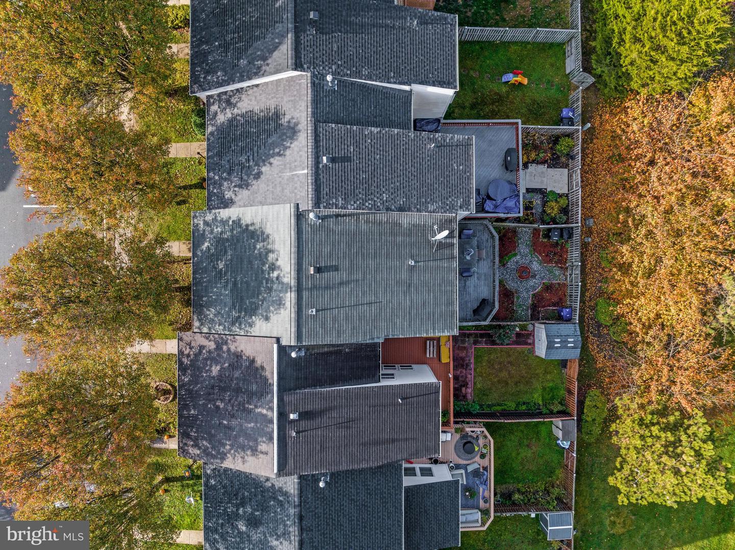 267 SHIRLEY SQUARE SE