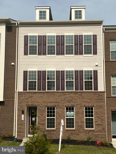 1616 FIELD SPARROW TERRACE NE