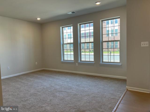 1609 FIELD SPARROW TERRACE NE