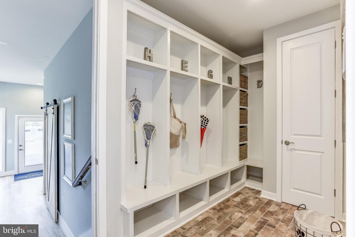 24025 LITTLELEAF COURT